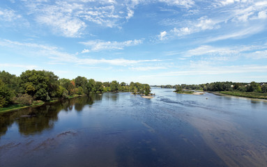 Fototapeta na wymiar Loire river banks 