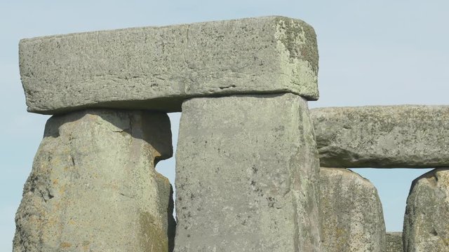 Pan right of the lintels at Stonehenge