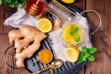 ginger lemonade with honey and lemons