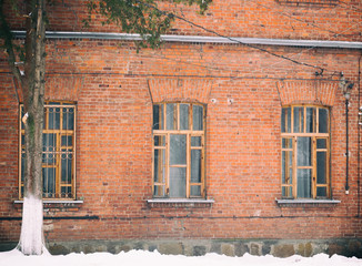 An old abandoned house. Non-residential premises