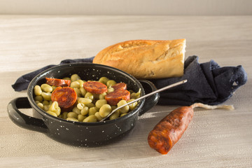 Cazuela de judías con chorizo