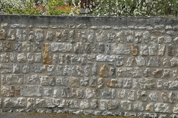 mur