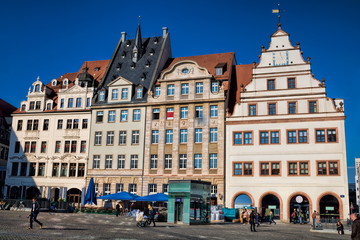 Fototapeta na wymiar Leipzig, Marktplatz mit sanierten Altbauten