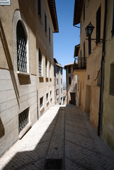 Obraz premium Street in a beautiful hill town in Umbria