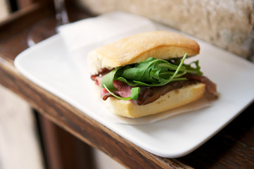 美味しいイタリア料理のイメージ