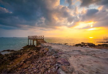 Fototapeta na wymiar sunset view of mirota beach, Batam, Indonesia