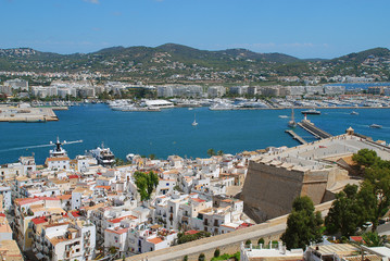 Obraz premium Ibiza, Spain: View from the old town to the port
