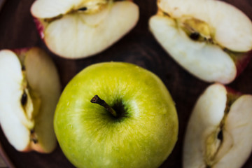 green apple on a plate and slazed apple