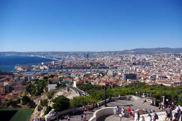 vue sur Marseille depuis Notre-dame -de-la-garde 