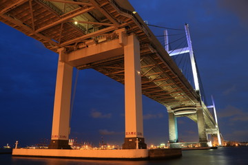 Fototapeta premium 横浜ベイブリッジ