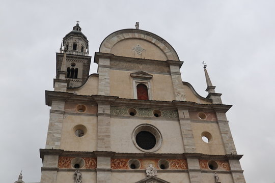 Santuario di Tirano, Italia