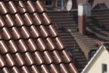 Hausdächer einer Stadt