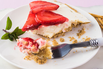 Pretzel strawberry pie.