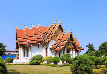 Obraz premium Ubosot or Ordination Hall at thai temple Bodhgaya, Bihar, India