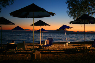 plage en grèce la nuit