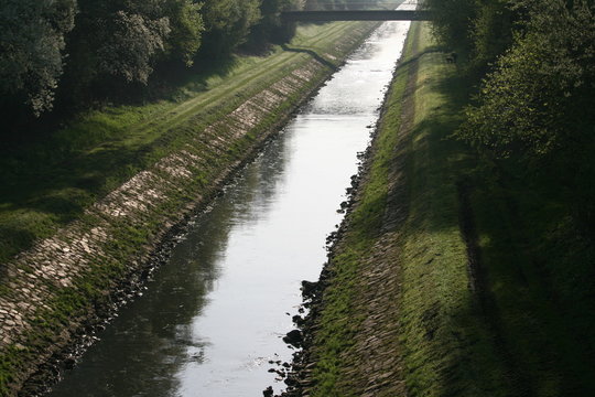 oberirdischer Abwasserkanal Emscher