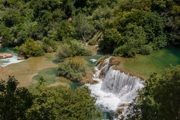 O Parque Nacional de Krka situa-se na Croácia e é muito conhecido pelas suas sete cascatas