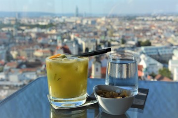 Cocktail Sofitel  mit Aussicht Wien