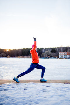 Portrait of sports woman on morning exercise in winter