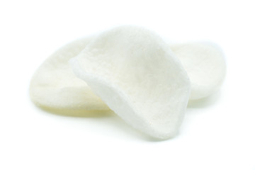 Krabbenchips Krabbenchip isoliert freigestellt auf weißen Hintergrund, Freisteller