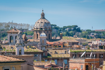 Fototapeta na wymiar The roofs of Rome, panoramic view from the Vittorio Emanuele II Monument in Rome, Italy.