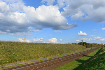Fototapeta na wymiar Bahngleise bei Hanau-Großauheim