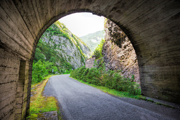 Fototapeta na wymiar the tunnel on the way to Lake Riza