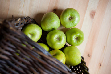 A lot of green large apples