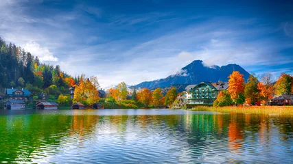 Papier Peint photo Automne Scène d& 39 automne pittoresque du lac Altausseer See