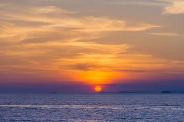 サンセット・夕焼け・太陽・地平線・海