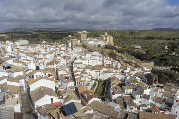 Pueblos de la provincia de Cádiz en Andalucía, Setenil de las Bodegas