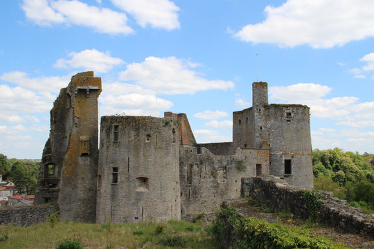 Chinon