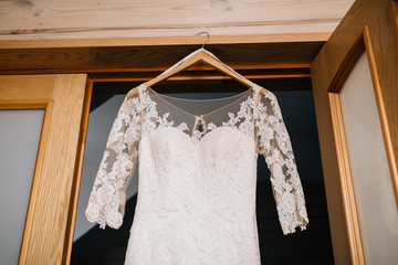 wedding gown, bridal gown