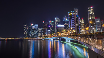 Fototapeta na wymiar Cityscape night light view of Singapore 6