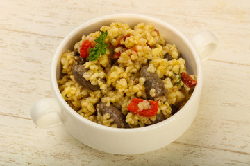 Bulgur with chicken hearts