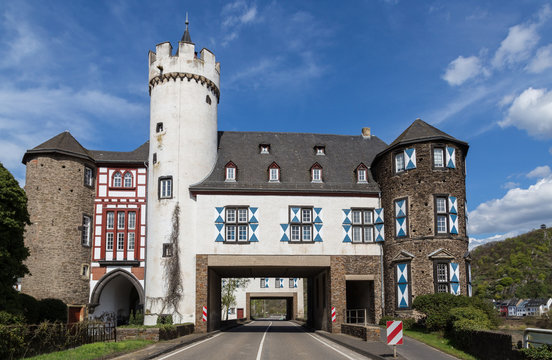 Vorburg von Schloss von der Leyen Kobern-Gondorf an der Mosel