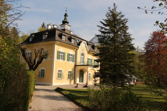 Historisches Geb&auml;ude im Zentrum von Strobl am Wolfgangsee