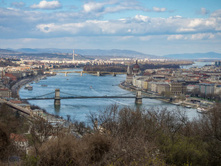 Fototapeta na wymiar Panoramic view of Budapest and the river Danube from the citadel