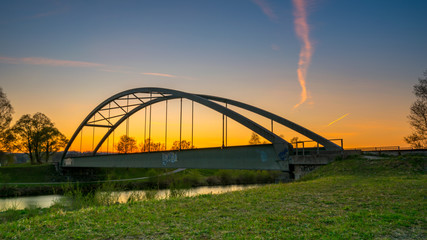 Fototapeta na wymiar Eisenbahnbrücke