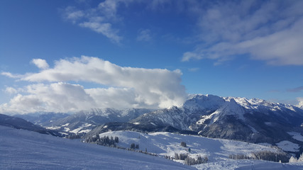 Fototapeta na wymiar Winterlandschaft Österreich