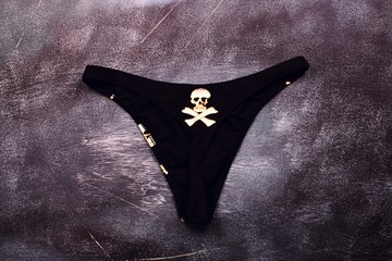 Gothic panties with skull pattern