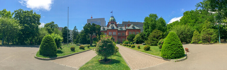 緑豊かな札幌の赤れんが庁舎