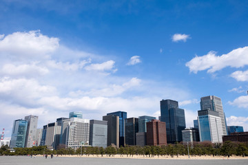 丸の内のビル群