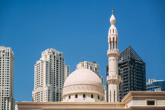 Mosque in Dubai Marina district
