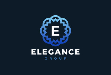 Obraz premium Premium universal monogram letter E initials logo. Abstract elegant flower logo icon vector design. Universal creative premium symbol. Luxury abc jewel logotype.