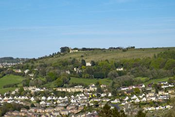Obraz premium England, Cotswolds, Gloucestershire, the view over Stroud town towards Rodborough Fort and Common