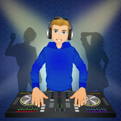 man DJ at the console © adrenalinapura