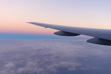 Fototapeta premium wing plane on the sky