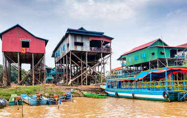 Fototapeta na wymiar Floating village in Siem Reap, Cambodia.