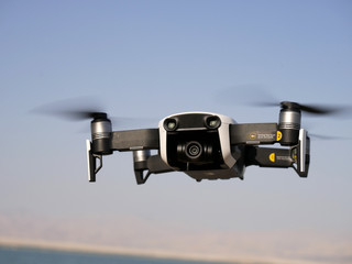 Amateur quadrocopter with photo and video camera